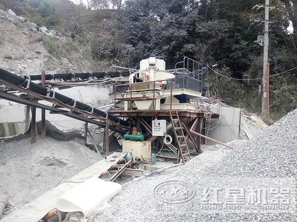 河卵石制砂機生產現場